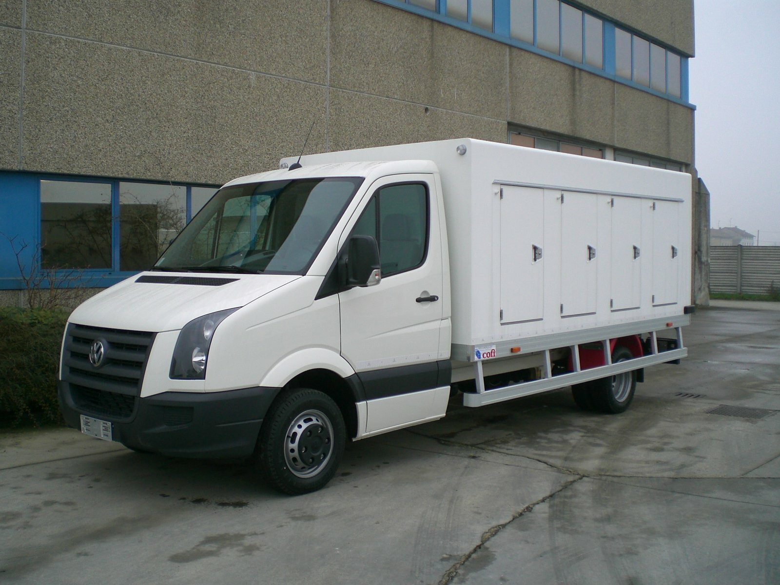 Фольцваген Крафтер,3.5 тонн,фургон морозильный 3600х2100х1600